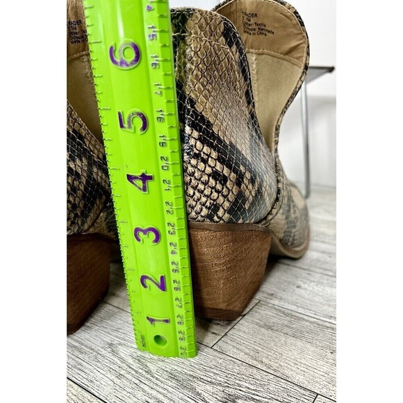 COCONUTS BY MATISSE Trader Boots Booties 7.5M Heels Snake Print Cowgirl Boho - Picture 7 of 9